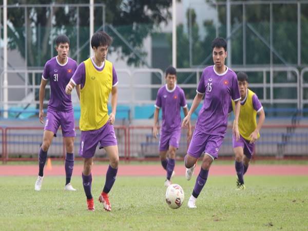 Bóng đá Việt Nam ngày 21/12: Đội tuyển Việt Nam gặp bất lợi ở bán kết