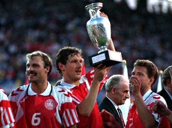 Đan Mạch vô địch Euro 1992