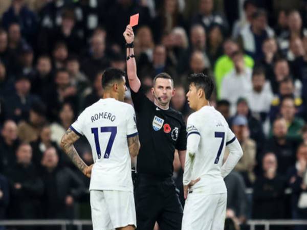 Tin Tottenham 7/11: Cristian Romero bị chỉ trích sau chiếc thẻ đỏ