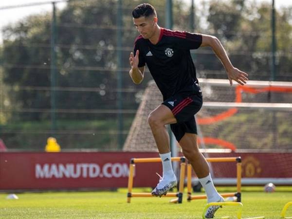 Lịch trình 1 ngày của Ronaldo Lịch trình 1 ngày của Ronaldo
