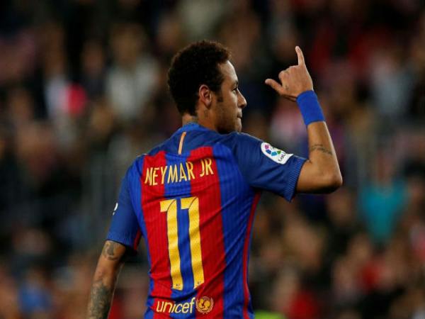 Neymar đã mang những số áo nào trong sự nghiệp của mình?