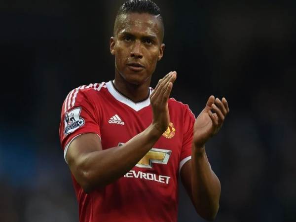 Antonio Valencia – Biểu tượng của sự chuyển đổi hoàn hảo