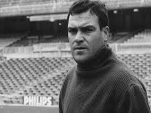 Thủ môn huyền thoại Real Antonio Betancort