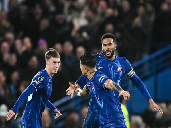 Tin Chelsea: Một vùng xoáy vẫn đang rình rập